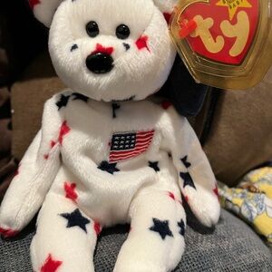 Ty  beanie baby Glory.Patriotic Plush Bear with Red and Blue Stars